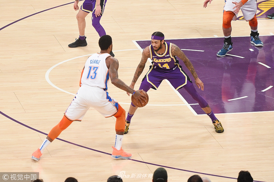 判桌上做出 判桌上做出