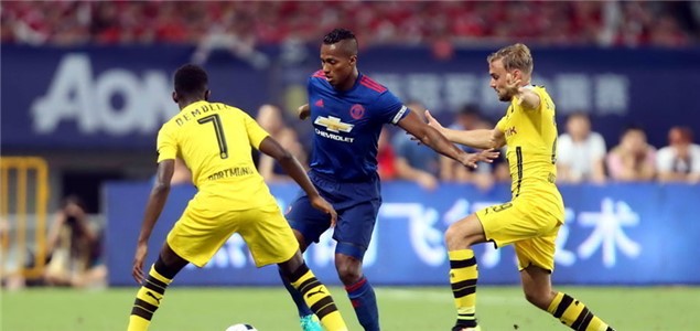 伊尔压在首 伊尔压在首