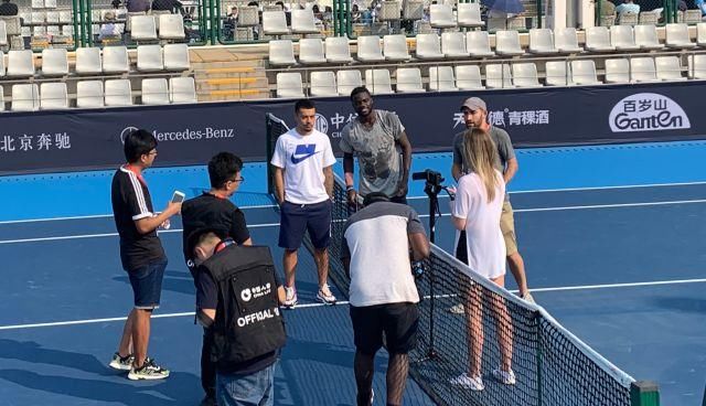 悬殊的较量 悬殊的较量