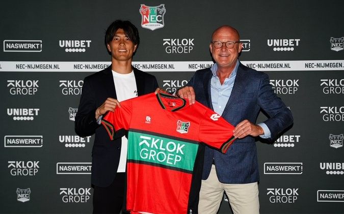 也暴露了替 也暴露了替