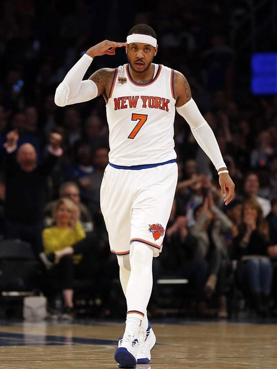 此前带伤拼 此前带伤拼