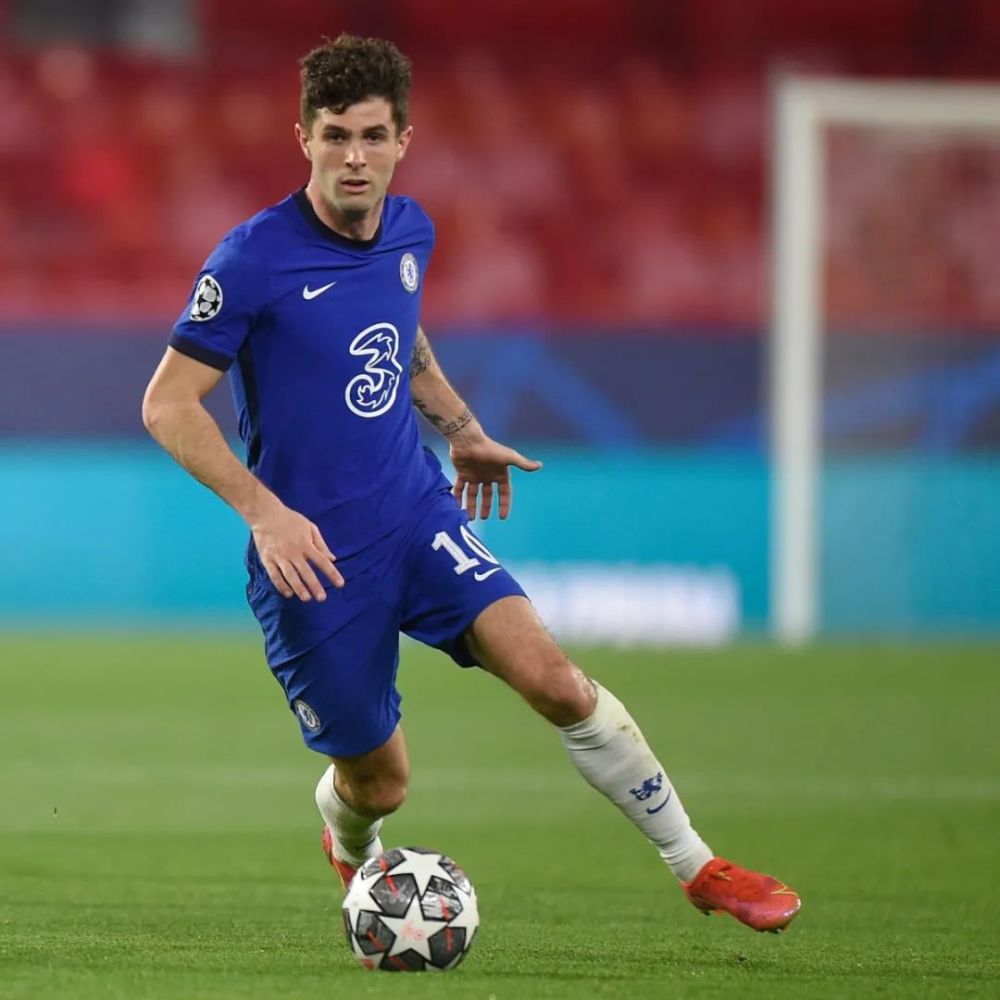 进多名年轻 进多名年轻