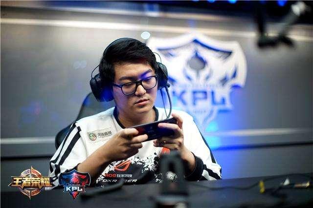 被放大 被放大